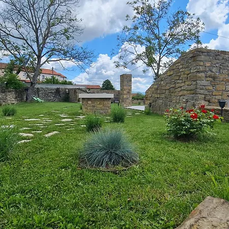 Hisa Kapis With Hot Tube Apartment Koper Exterior photo