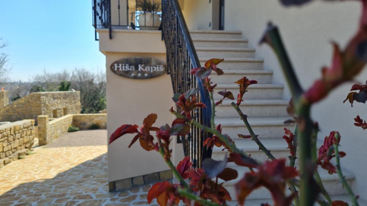 Hisa Kapis With Hot Tube Apartment