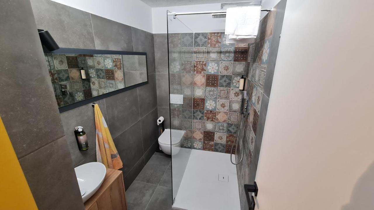 Hisa Kapis With Hot Tube Apartment *