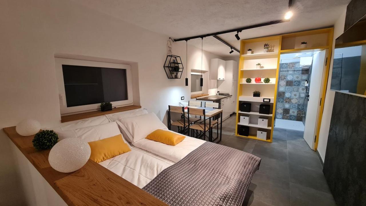 Apartment Hisa Kapis With Hot Tube Koper