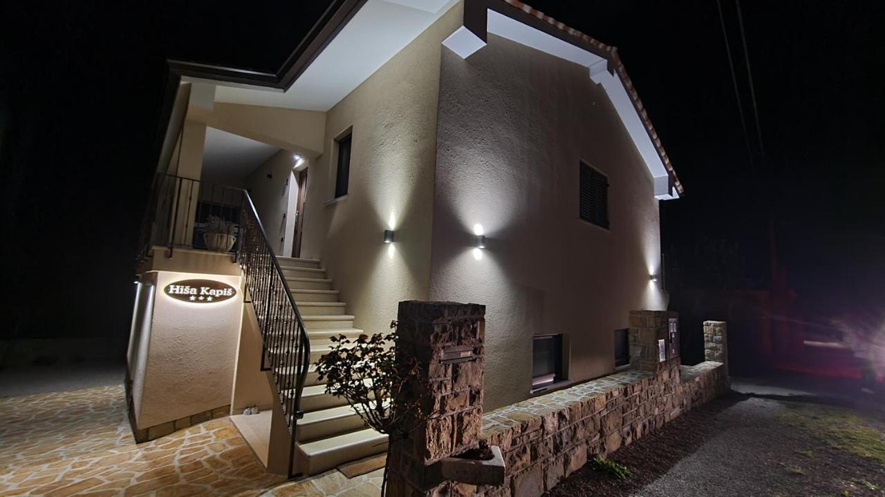 Hisa Kapis With Hot Tube Koper