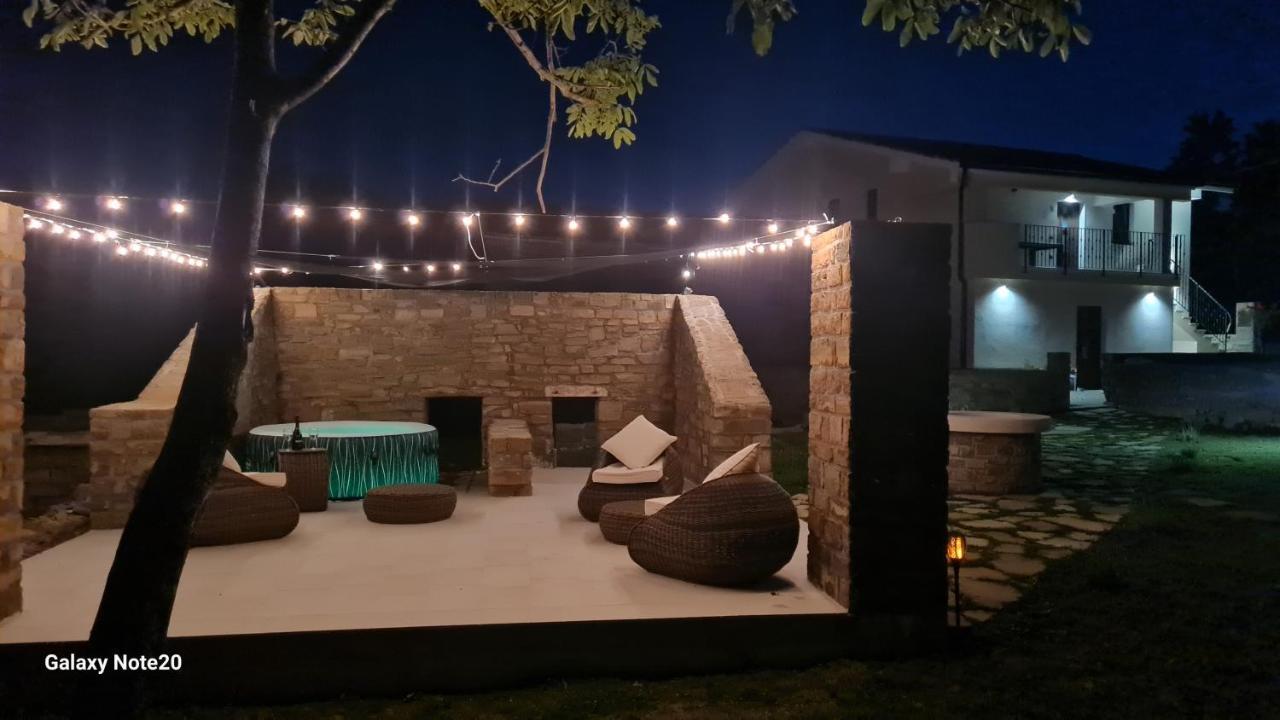 Hisa Kapis With Hot Tube * Koper